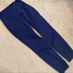 Old Navy Women’s leggings - Small